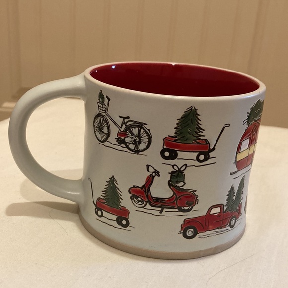 In Homestylez Christmas Whimsical Retro Designed Mug Cup Oversized Holds 16 Oz - Picture 2 of 6
